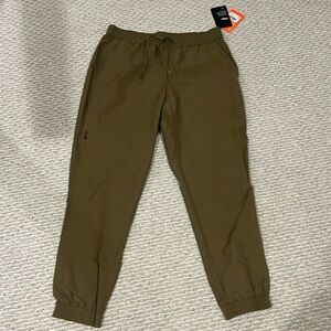 Bass out doors wind pant
